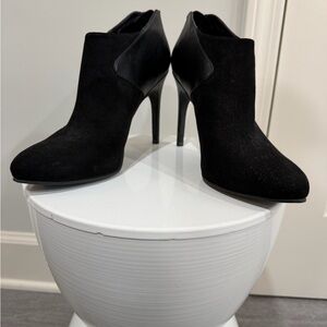 Chic Black Heeled Ankle Boots
